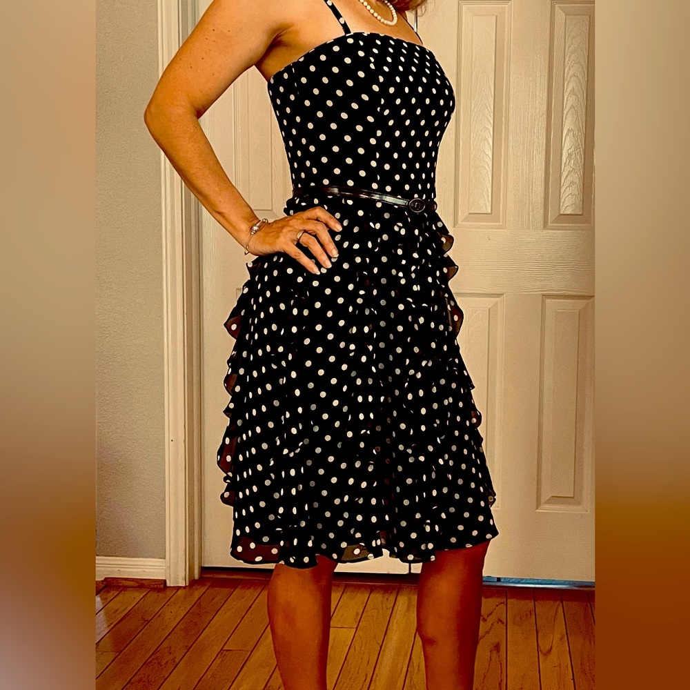 White House Black Market Dot Print Strapless or spaghetti strap party dress Sz 6